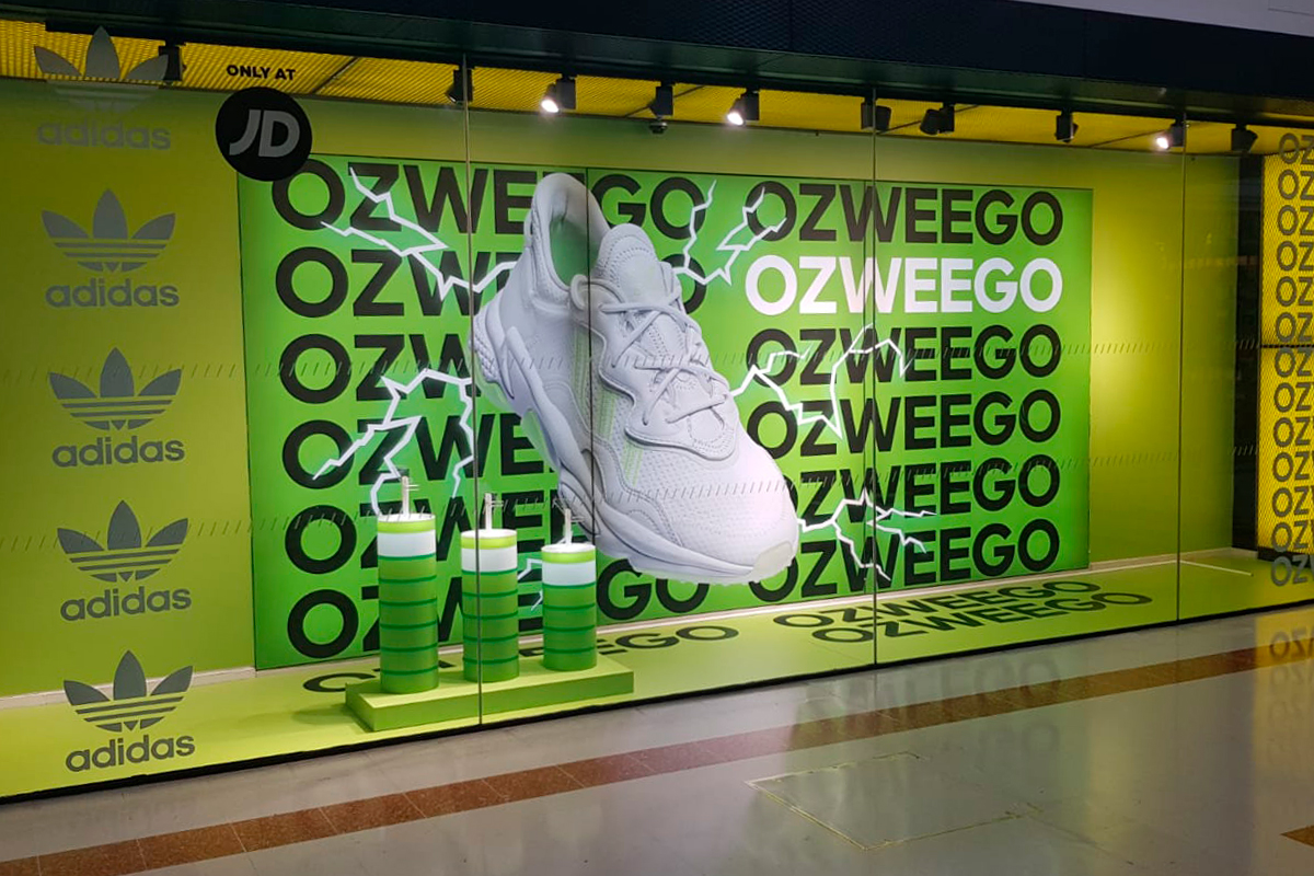 Adidas Ozweego merryhill window